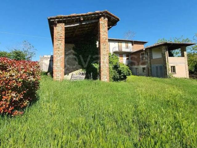 Rustico in vendita a Alta Val Tidone, Nibbiano