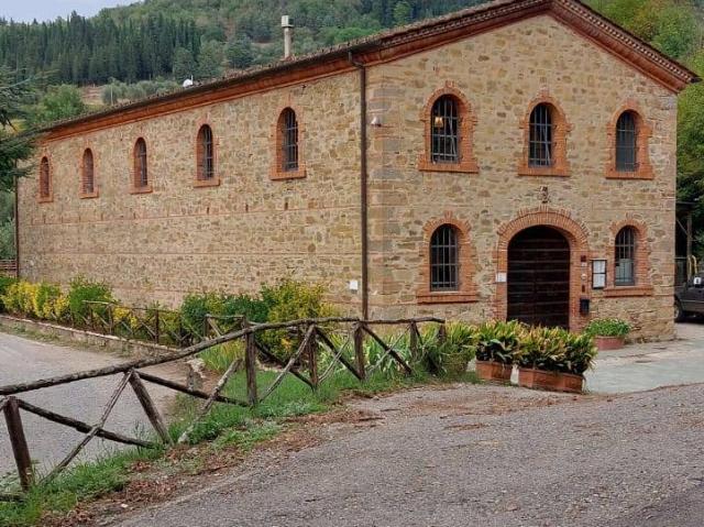 Rustico in vendita a Dicomano, Toscana
