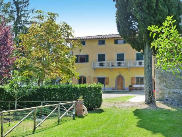 Rustico in vendita a Bucine, Toscana