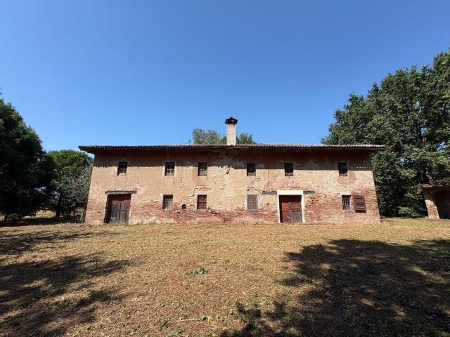 Rustico in vendita a Unione Terre d'Acqua, San Giovanni In Persiceto