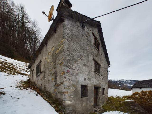 Haus kaufen in Acquarossa, Tessin