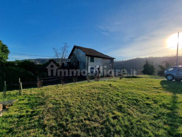 Villa Indipendente in affitto a Savignone, Liguria
