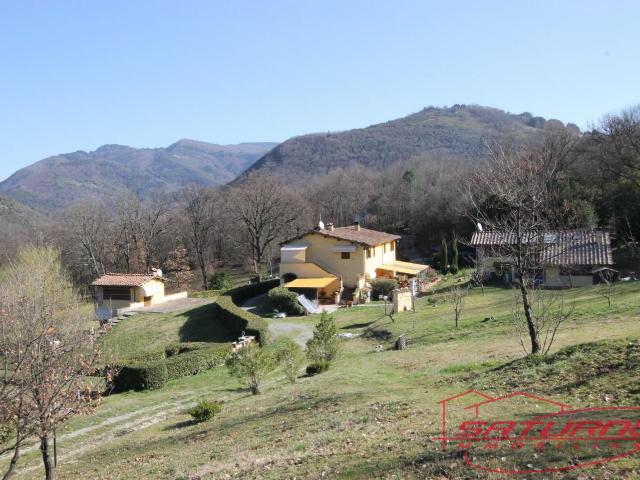 Rustico in vendita a Bagni Di Lucca Ponte, Toscana