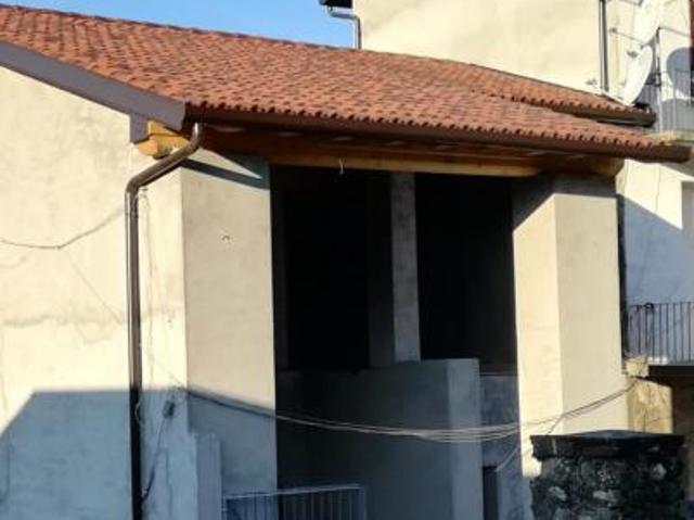 Terreno in vendita a Calolziocorte, Lecco