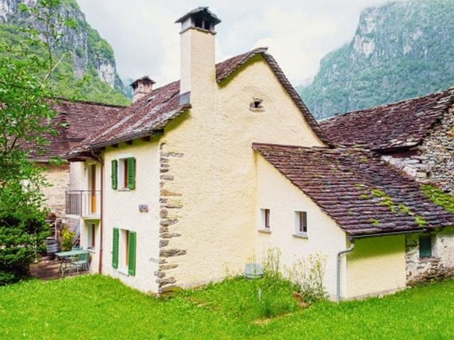Zweifamilienhaus kaufen in Cevio, Tessin
