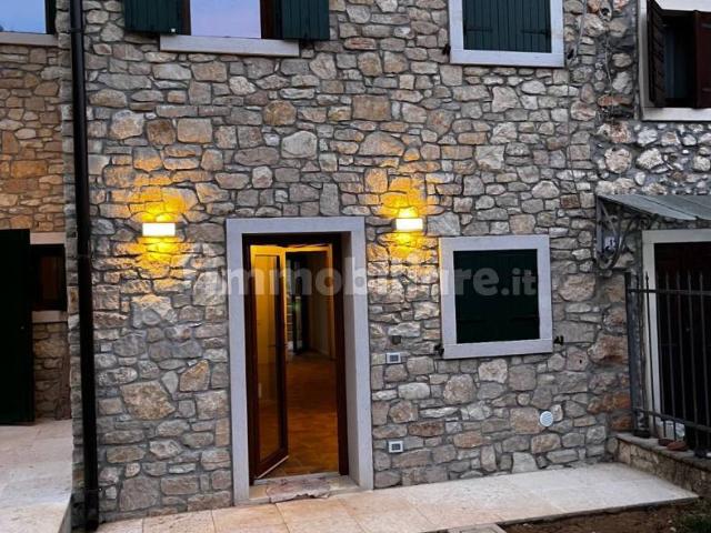 Villa Indipendente in affitto a Marzana, Verona