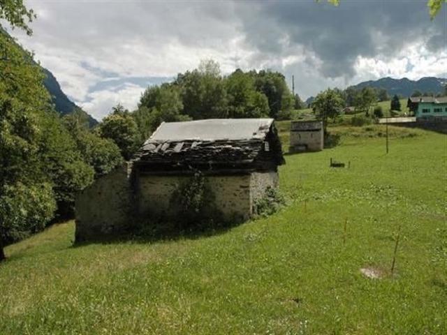 Zweifamilienhaus kaufen in Campo, Blenio, Tessin
