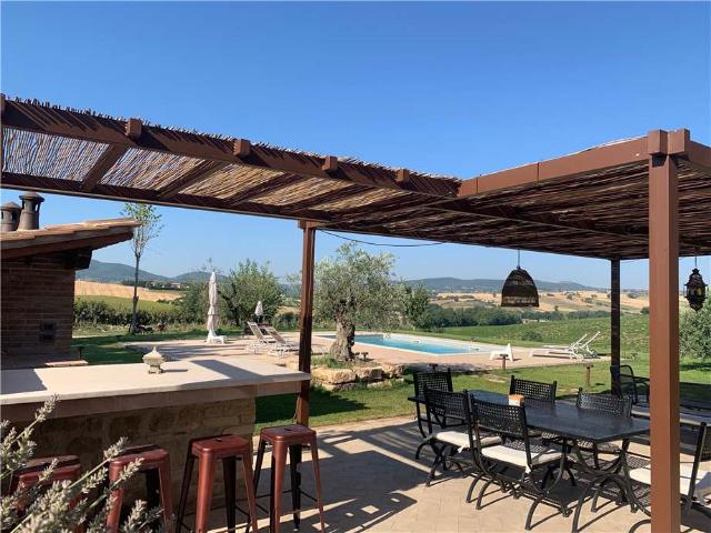 Villa Indipendente in affitto a Gualdo Cattaneo, Umbria