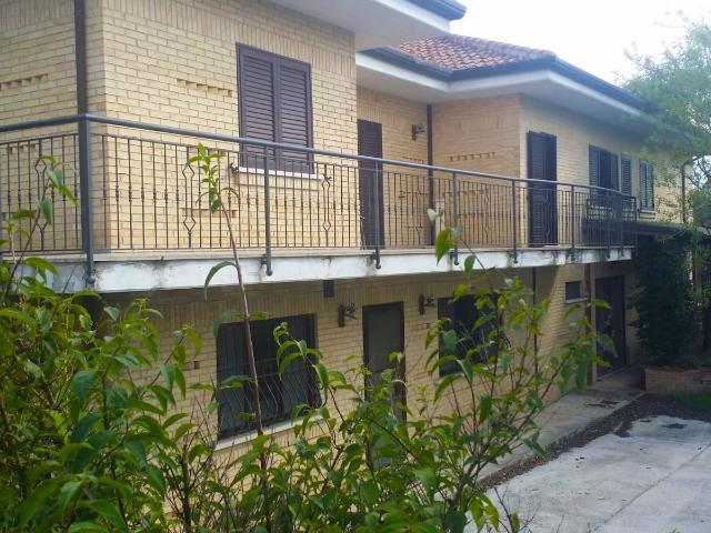 Rustico in vendita a San Lazzaro, Isernia