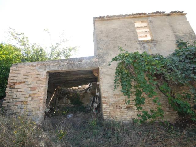 Rustico in vendita a Trivio, Marche