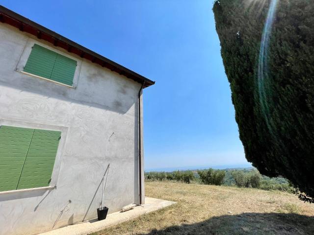 Rustico in vendita a Petrella, Ripatransone