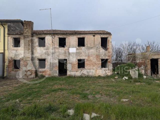 Box in vendita a Cavarzere, Veneto