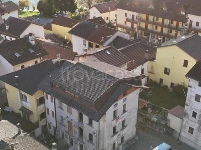 Rustico in vendita a Barcis, Friuli-Venezia Giulia