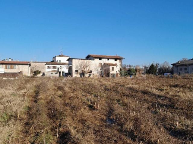 Rustico in vendita a Bedizzole, Lombardia