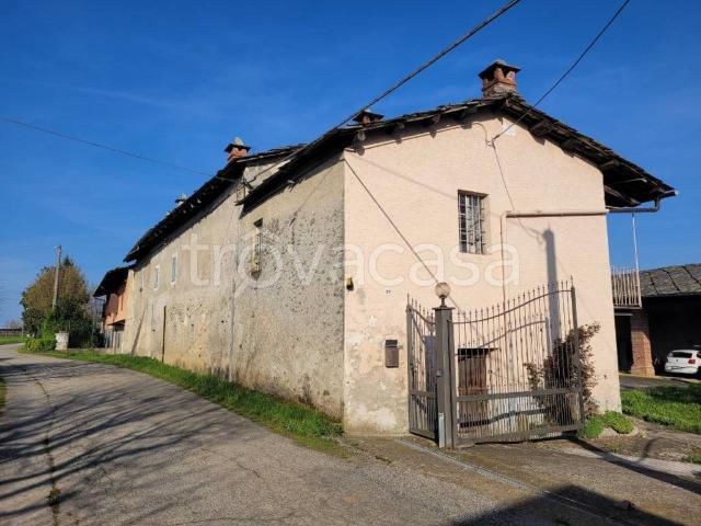 Rustico in vendita a Famolasco, Piemonte