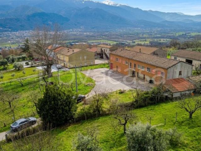 Rustico in vendita a Bojano, Molise