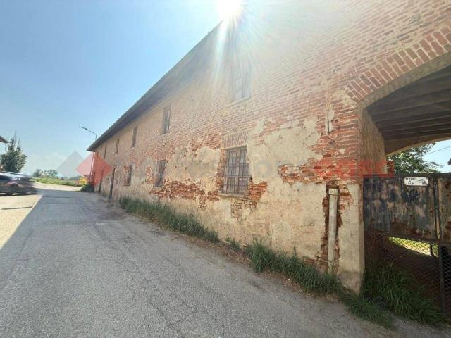 Rustico in vendita a Bornasco, Lombardia