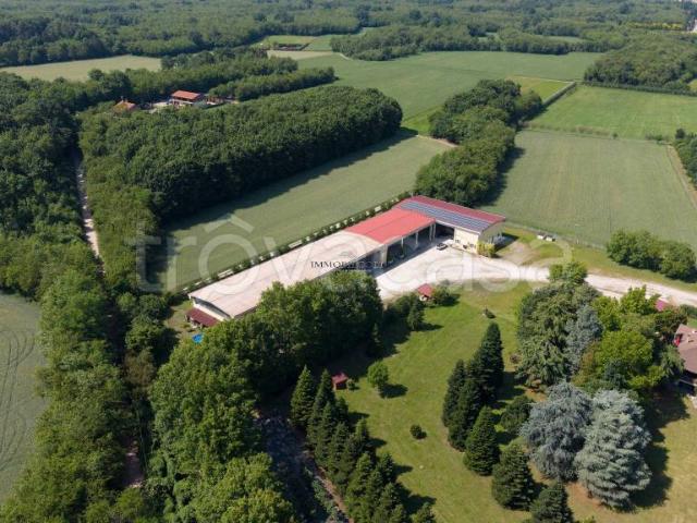 Rustico in vendita a Buscate, Lombardia