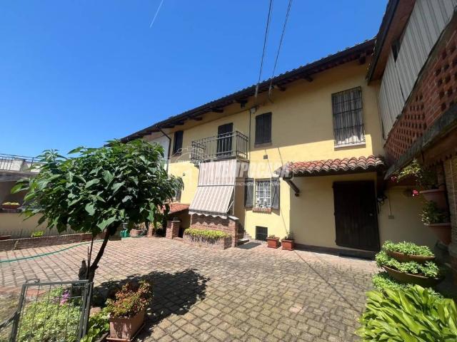 Rustico in vendita a Piemonte, Asti