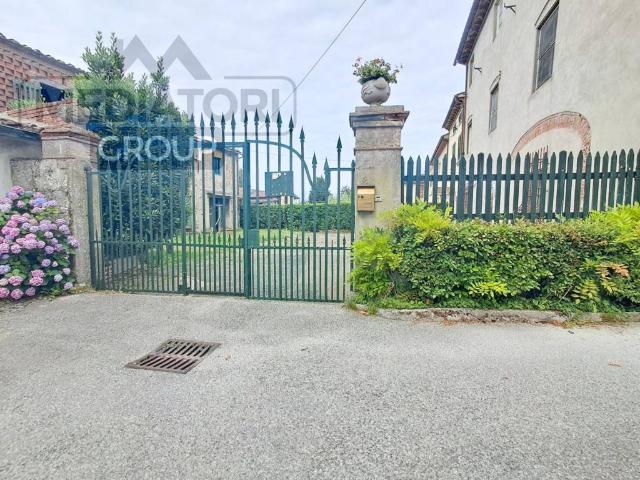 Rustico in vendita a Capannori, Toscana
