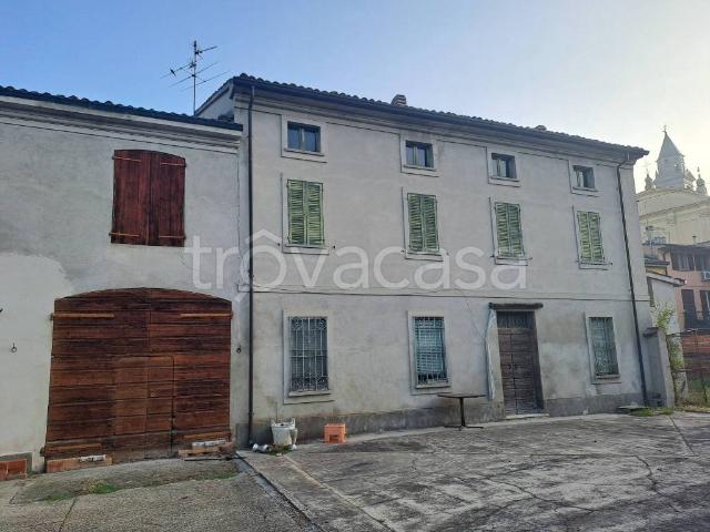 Rustico in vendita a Casalbellotto, Casalmaggiore