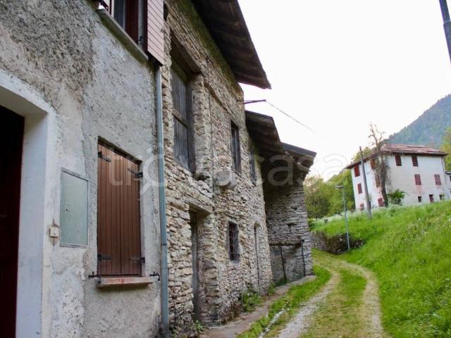 Rustico in vendita a Comunità Valsugana e Tesino, Castello Tesino