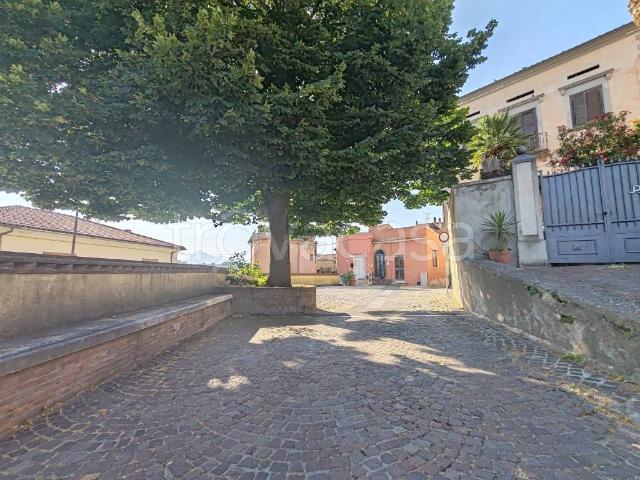 Rustico in vendita a Ceppaloni, Campania