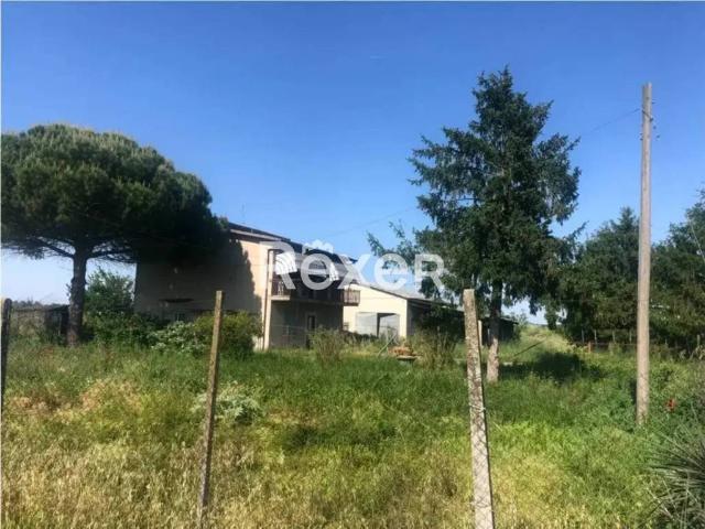Rustico in vendita a Pezzoli, Ceregnano