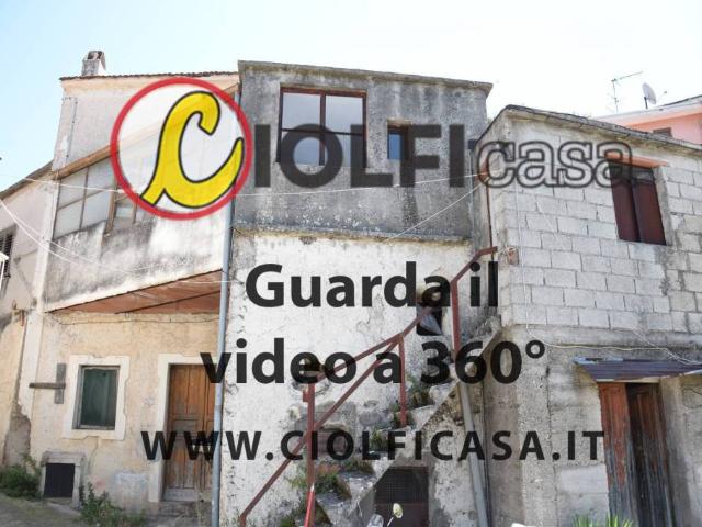 Rustico in vendita a Vallerotonda, Lazio