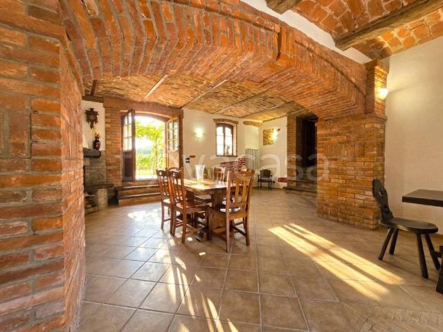 Rustico in vendita a Piemonte, Asti