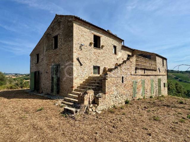 Rustico in vendita a Città Sant'angelo, Abruzzo