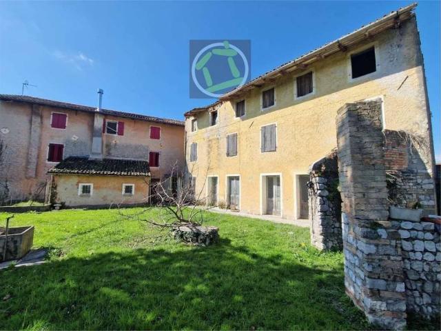 Rustico in vendita a Pordenone, Friuli-Venezia Giulia
