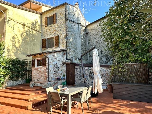 Rustico in vendita a Massarosa, Toscana