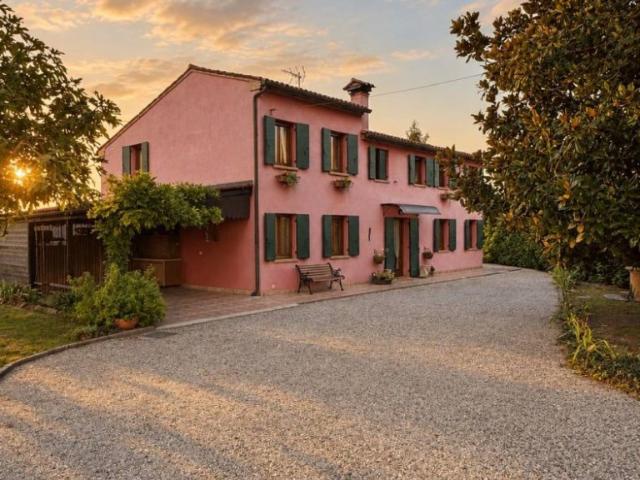 Rustico in vendita a Villa Estense, Padova