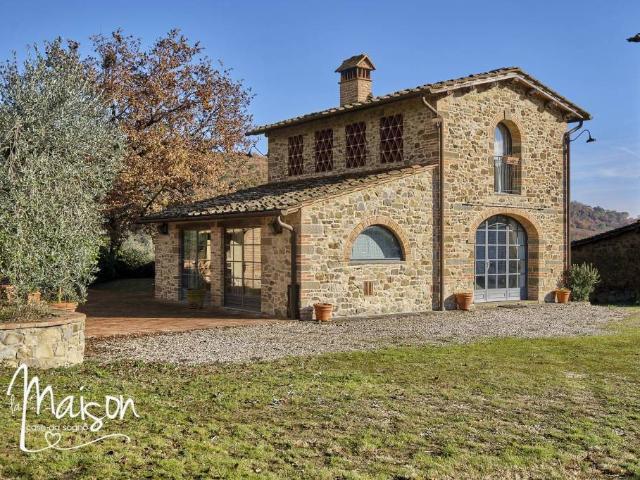 Rustico in vendita a Figline e Incisa Valdarno, Firenze