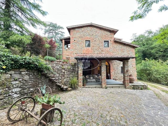 Rustico in vendita a La Pieve, Figline e Incisa Valdarno