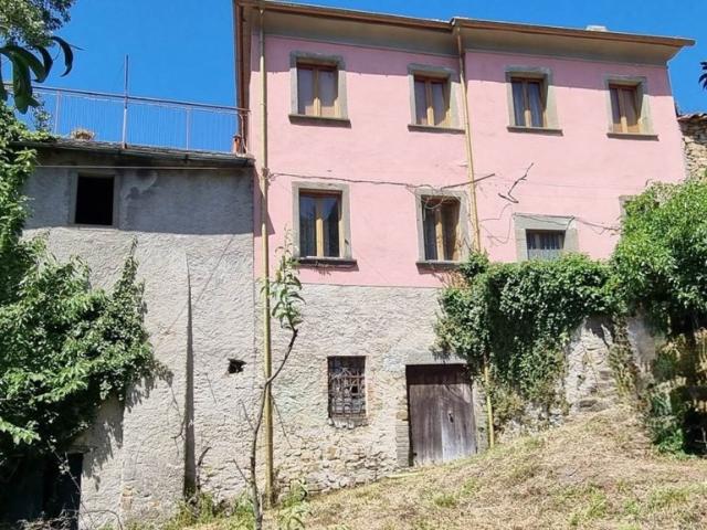 Rustico in vendita a Unione di comuni Montana Lunigiana, Fivizzano