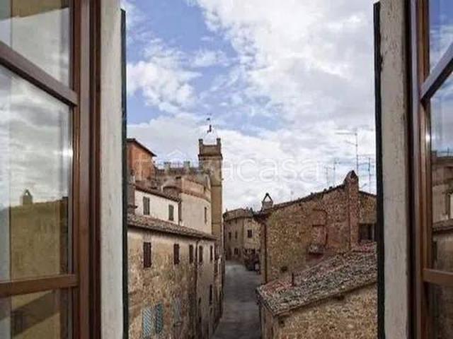 Rustico in vendita a Foiano della Chiana, Arezzo
