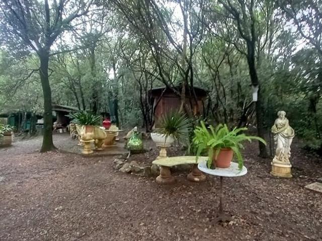 Rustico in vendita a Follonica, Toscana