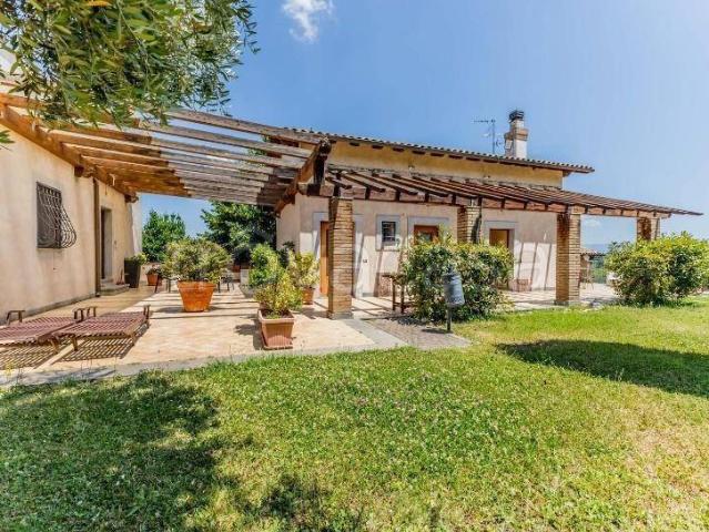 Rustico in vendita a Roma Capitale, Lazio