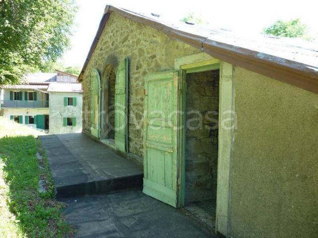 Rustico in vendita a Madonna di Pietravolta, Frassinoro