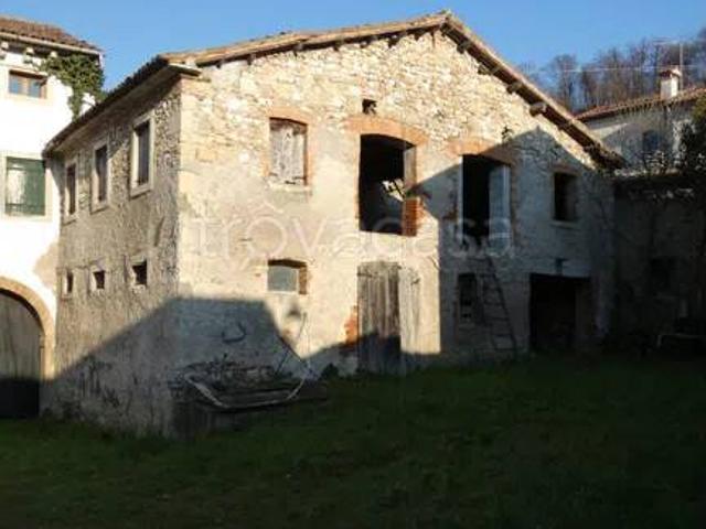 Rustico in vendita a Tarzo, Veneto