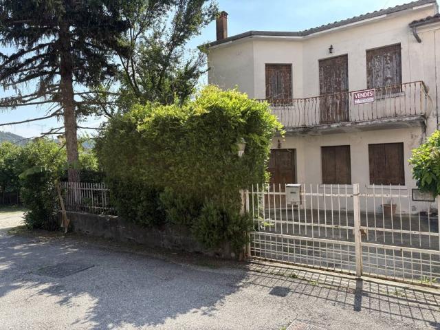 Rustico in vendita a Galzignano Terme, Veneto