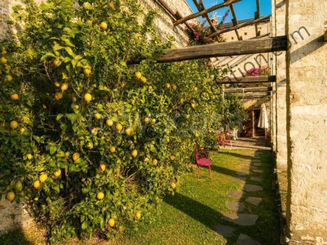 Rustico in vendita a Villa, Gargnano