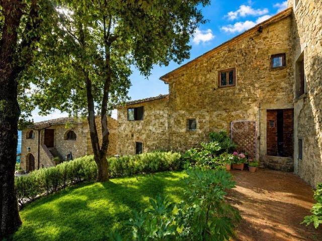 Rustico in vendita a Montefioralle, Greve in Chianti