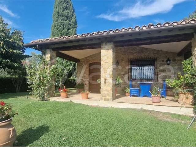 Rustico in vendita a Gualdo Cattaneo, Umbria