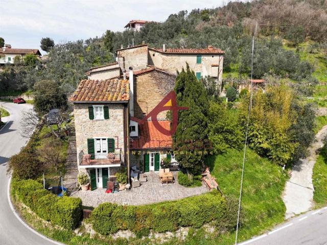 Rustico in vendita a Mastromarco, Lamporecchio
