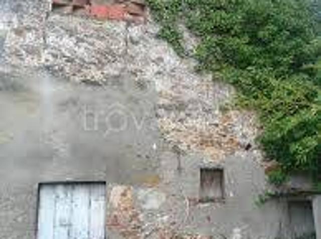 Rustico in vendita a Santissima Annunziata, Bagni Di Lucca Ponte