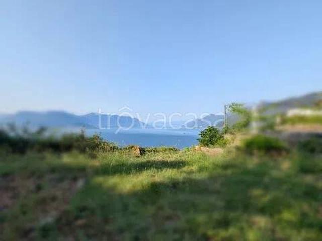 Rustico in vendita a Maccagno Superiore, Maccagno con Pino e Veddasca
