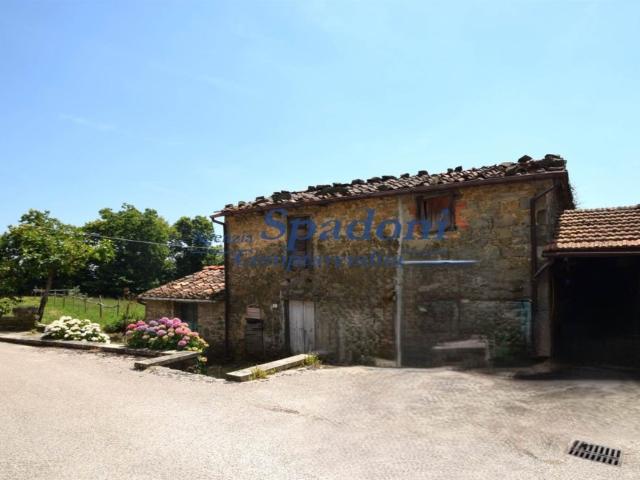 Rustico in vendita a Marliana, Toscana